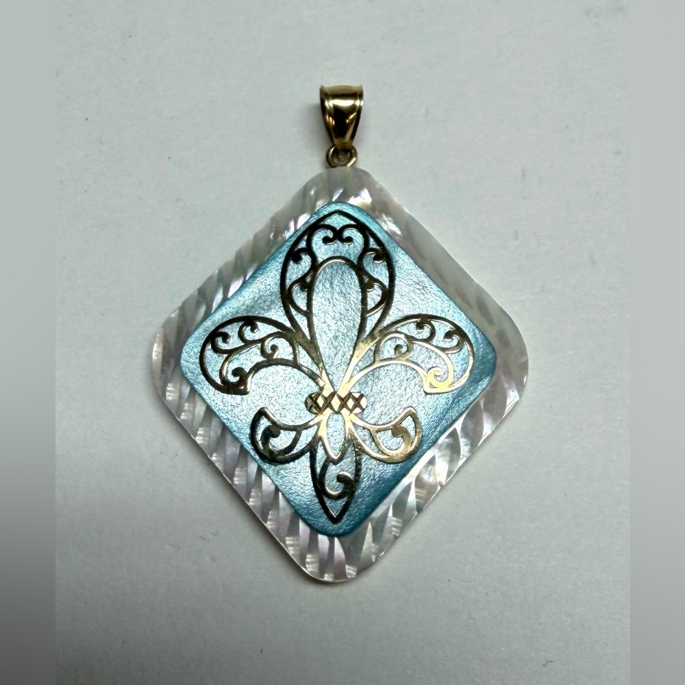 14k Yellow Gold Fleur De Lis Mother Of Pearl Pendant